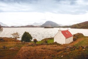 3-Day North Coast 500 Small-Group Tour from Inverness - Day 2: Ardvreck Castle Ruins and Smoo Cave’s Floodlit Sea Cave