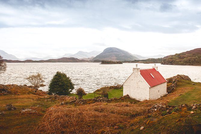 3-Day North Coast 500 Small-Group Tour from Inverness - Day 2: Ardvreck Castle Ruins and Smoo Cave’s Floodlit Sea Cave