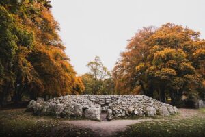 Glen Affric & Culloden Tour from Inverness Including Admissions - Stop 1: Clava Cairns for a Fast Hit of Deep Time