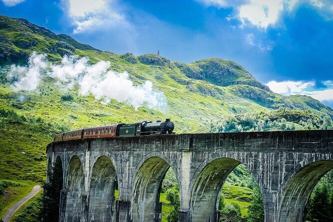 Highland Mystique and Hogwarts Private Journey from Inverness - Glenfinnan Viaduct: the Hogwarts Express moment