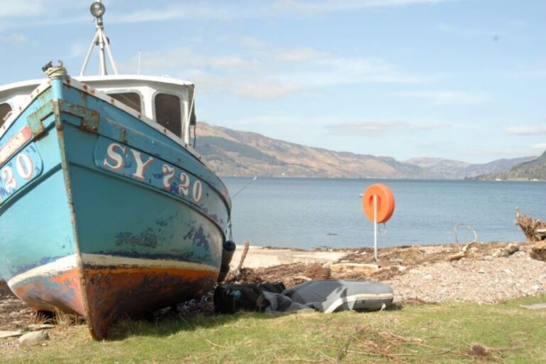 Inverness: Loch Ness, Skye, & Eilean Donan Castle Tour - Loch Ness and Invermoriston: the legend stops you actually have time for