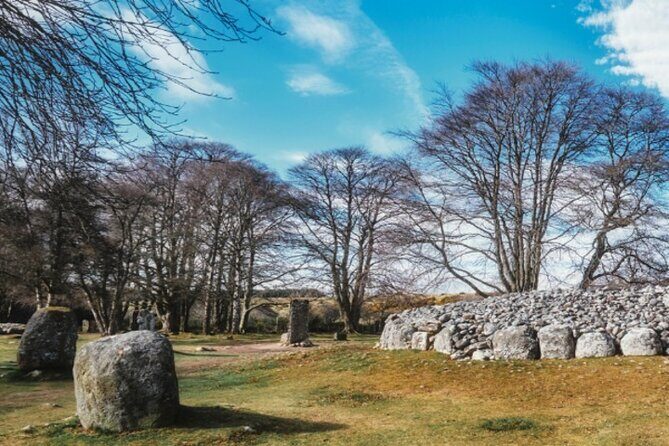 Inverness Outlander Tour - Culloden Battlefield walk: tracing the lines and spotting the clan stones