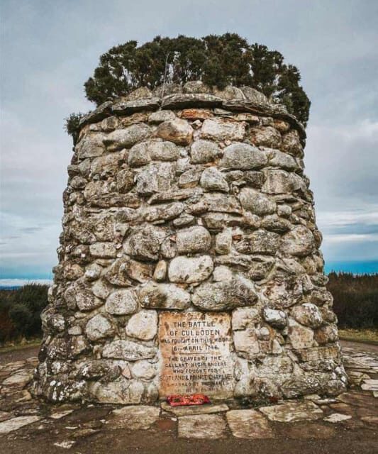 Inverness: Outlander Tour with Whisky Tasting - Where the day starts: Inverness and a small-group advantage