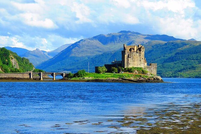 Isle of Skye Full Day Private Tour from Inverness - Urquhart Castle views without the entry ticket time