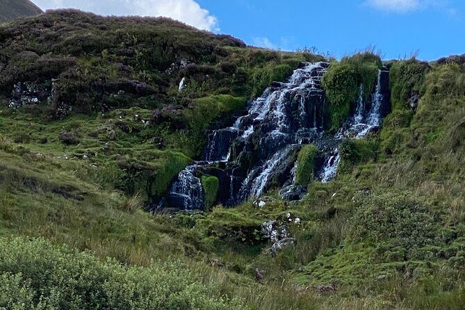 Isle oF SkyeTour.PORTREE,OLD MAN STORR,KILT ROCK.FROM INVERNESS - Eilean Donan Castle: One Hour That Feels Like a Worthwhile Detour