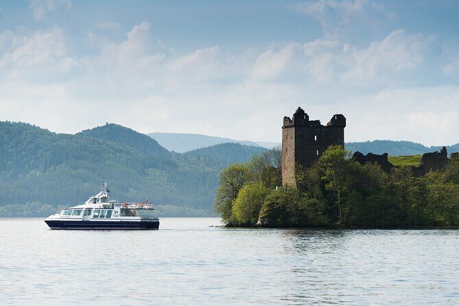 Loch Ness 1-Hour Cruise with Urquhart Castle Views - Loch Ness in One Hour: what you actually get