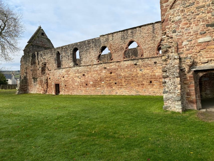 LOCH NESS ,CAWDOR CASTLE ,CLAVA CAIRNS & MORE FROM INVERNESS - Clava Cairns: 4,000 years of sacred space (and a surprisingly peaceful walk)
