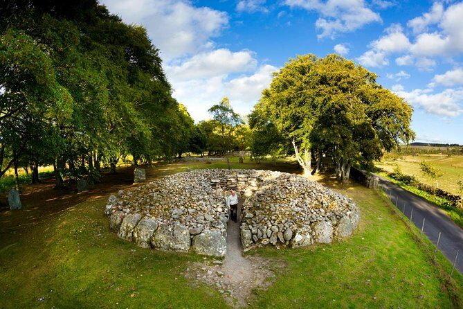 Loch Ness Cruise, Outlander & Urquhart Castle Tour from Inverness - Urquhart Castle ruins plus a Loch Ness cruise