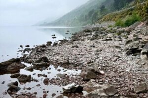 Loch Ness, Culloden, Clava and whisky/gin tour from Inverness. - Loch Ness and Drumnadrochit: monster lore plus a gin distillery stop