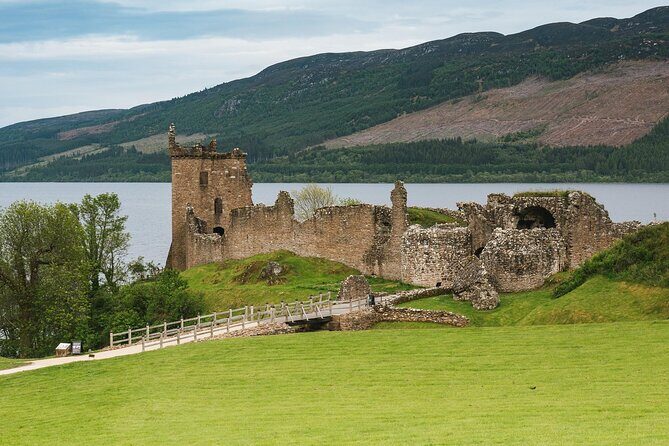Loch Ness, Outlander and Highlands Private Chauffeur Tour from Inverness - The Inverness warm-up: Abertarff House and Clava Cairns
