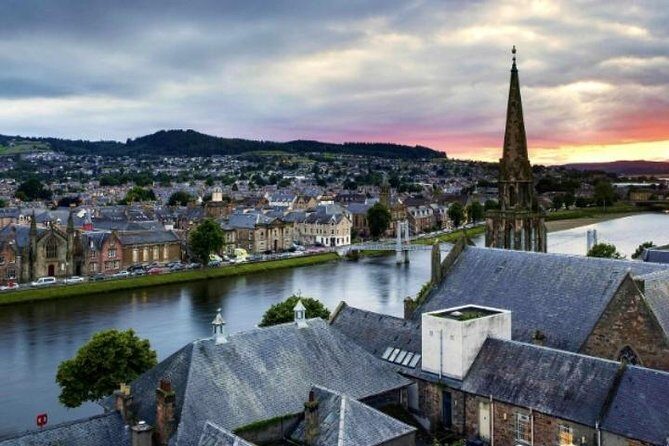 Luxury Transfer Service | Inverness to Edinburgh - The meet-and-greet that saves you time in the airport hall