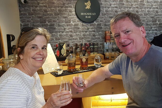 North Highland Deluxe Whisky Tour with Castle Option - Stop 1: Glenmorangie Distillery (Free Shop Time, Optional Tastings)