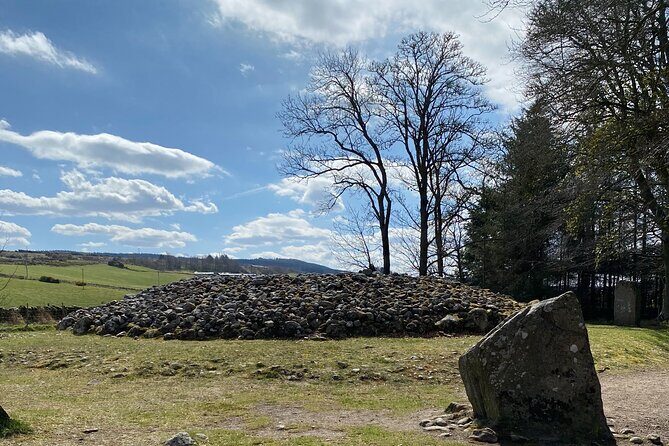 The Outlander Tour Clava, Culloden, Urquhart, Loch Ness & Beauly - Robertson’s Larder and the Highland cows named for the show